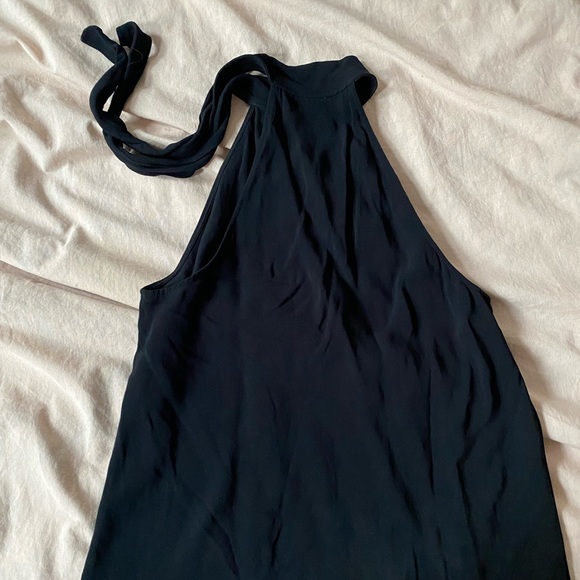 Aritzia halter tie top - Picture 3 of 3